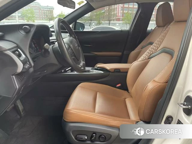 Lexus UX id 4261352 из Китая 7