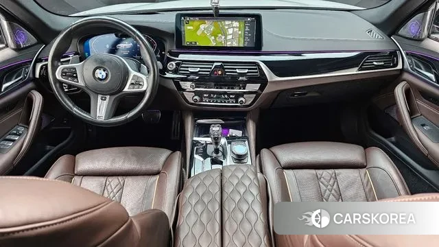 BMW 5 Series (G30) id 3467848 из Кореи 17