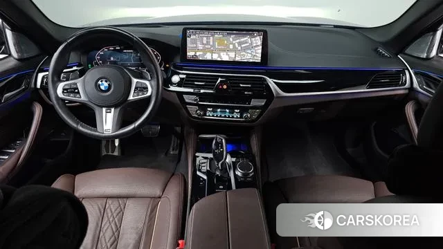 BMW 5 Series (G30) id 3126668 из Кореи 17