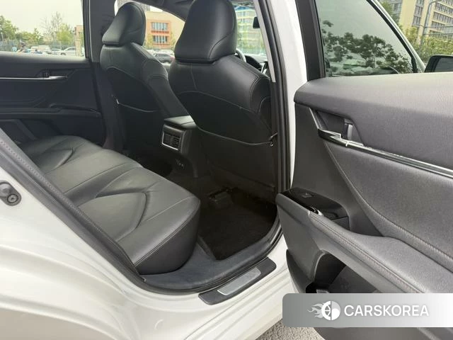 Toyota Camry id 4329012 из Китая 19