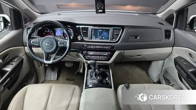 Kia All New Carnival id 3588678 из Кореи 17