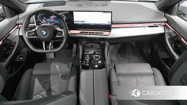 BMW 5 Series (G60) id 4634908 из Кореи 28