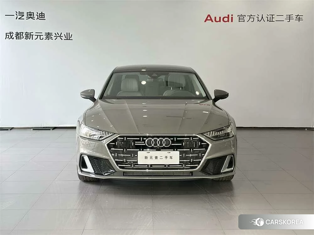 Audi A7L id 4441274 из Китая 11