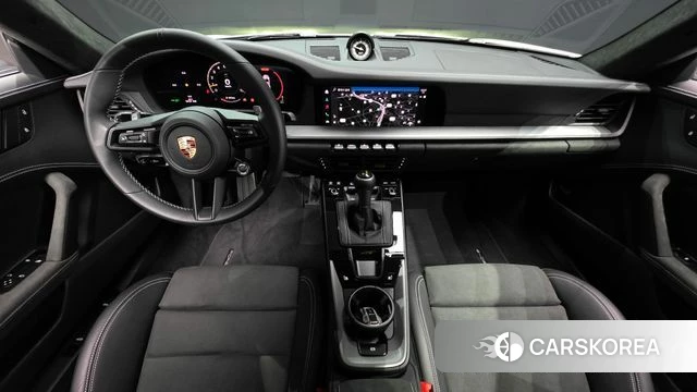 Porsche 911(992) id 4548496 из Кореи 17