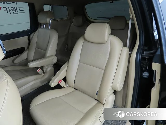 Kia The New Carnival id 3911925 из Кореи 17