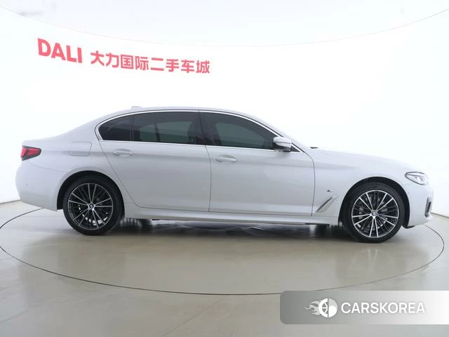 BMW 5 series id 4271339 из Китая 12
