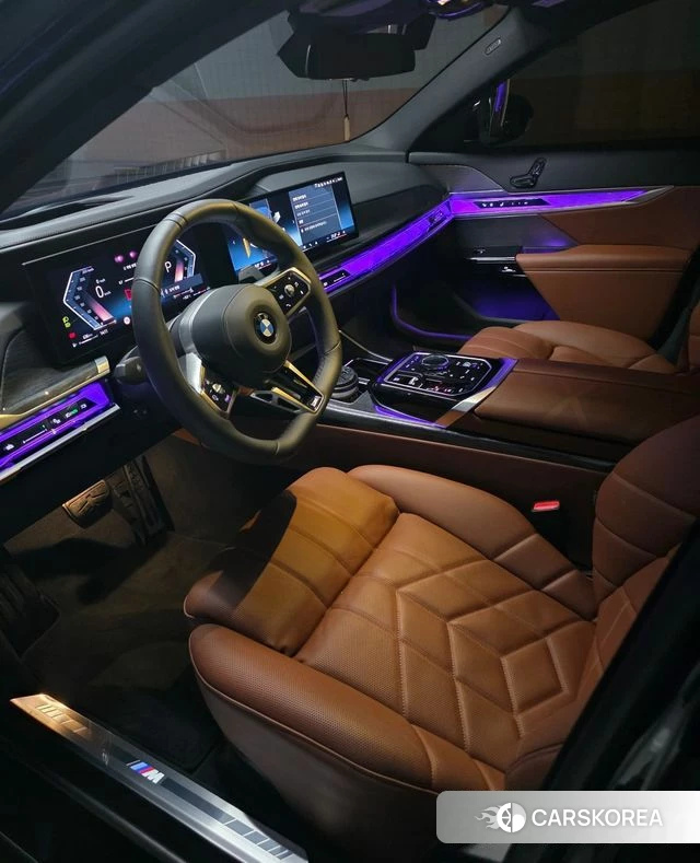 BMW 7 Series (G70) id 3896383 из Кореи 9