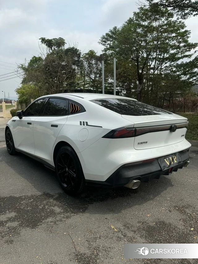 Chang'an UNI-V id 3857887 из Китая 7