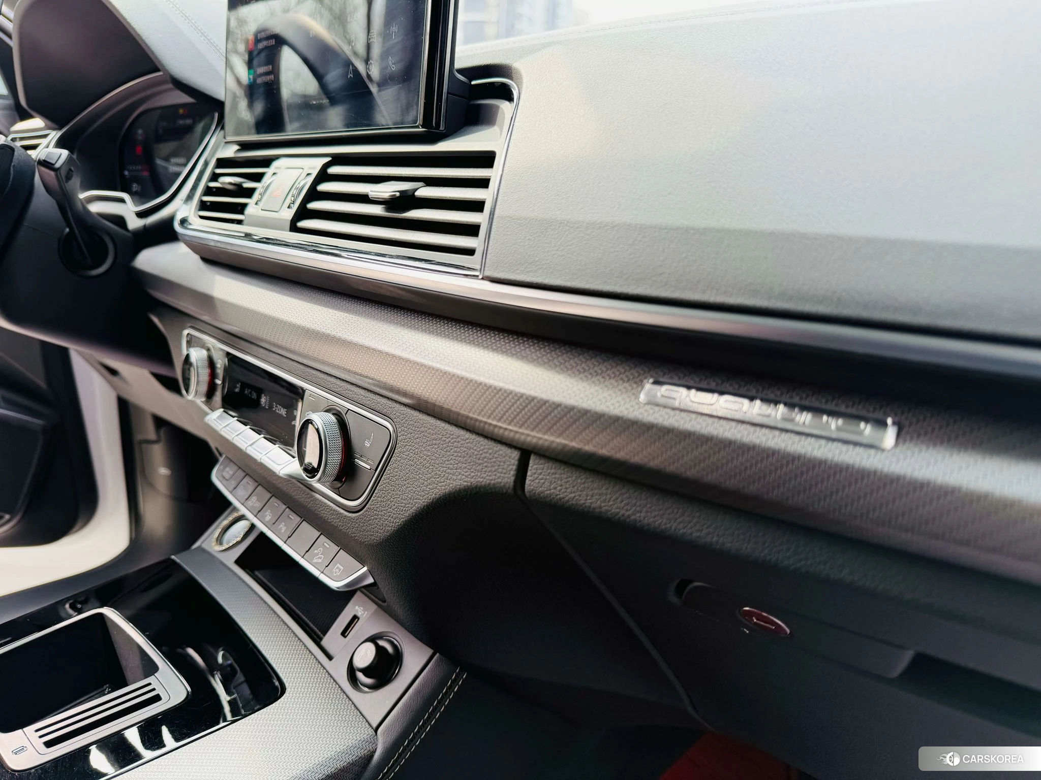 Audi Q5L id 4440835 из Китая 15