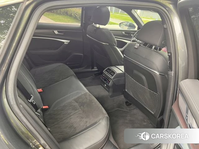Audi A6L id 4263931 из Китая 14