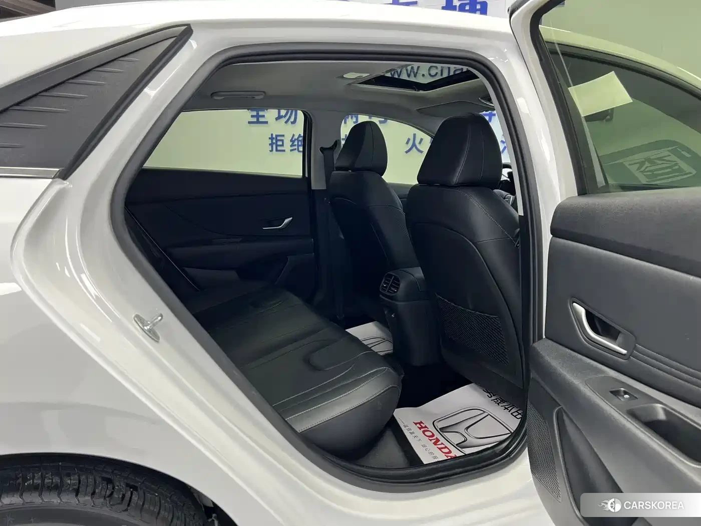 Hyundai Elantra id 4607012 из Китая 16