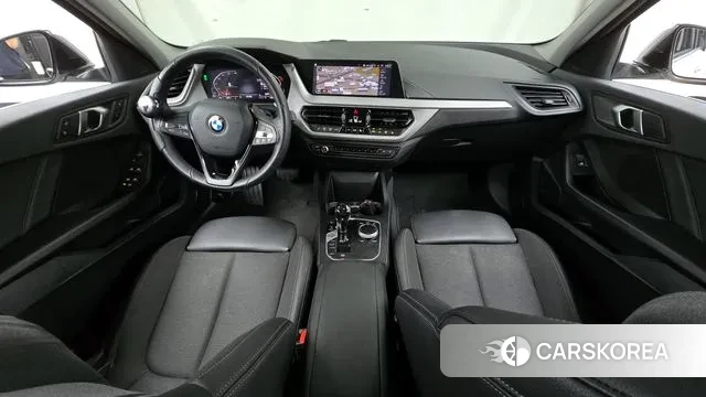 BMW 1 Series (F40) id 2999885 из Кореи 17