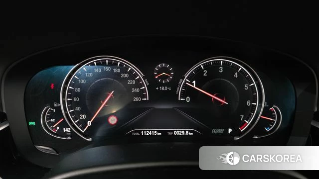 BMW 5 Series (G30) id 3925010 из Кореи 17