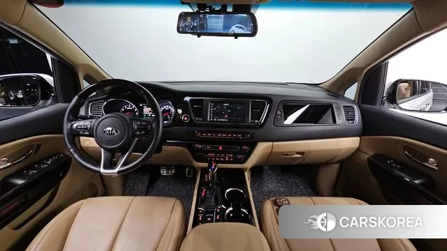 Kia The New Carnival id 3588213 из Кореи 17