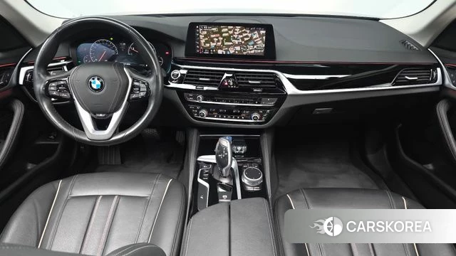 BMW 5 Series (G30) id 3966093 из Кореи 17