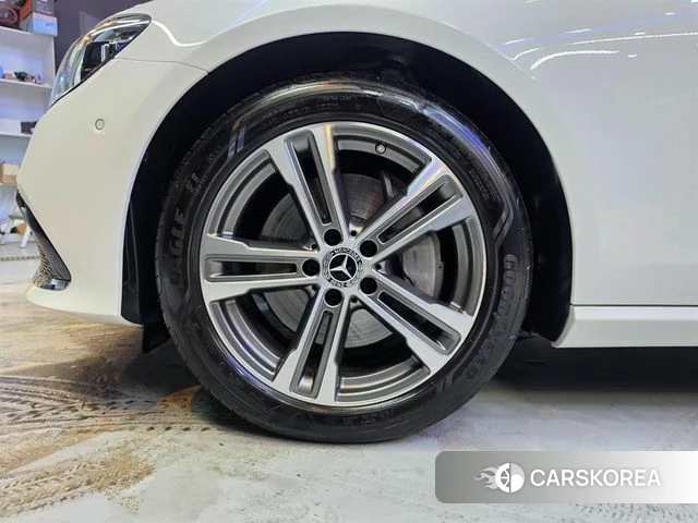 Mercedes-Benz E-Class W213 id 4894110 из Кореи 17