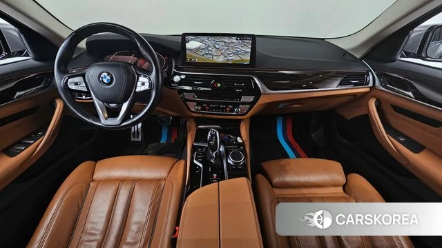 BMW 5 Series (G30) id 3800314 из Кореи 17