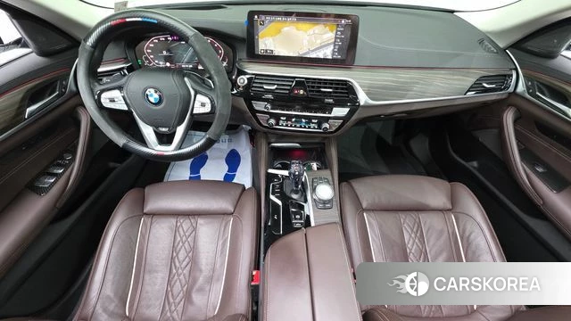 BMW 5 Series (G30) id 3922703 из Кореи 17