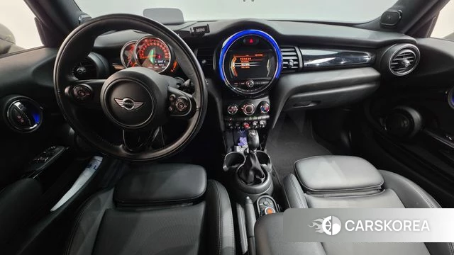 Mini Cooper id 4698976 из Кореи 17