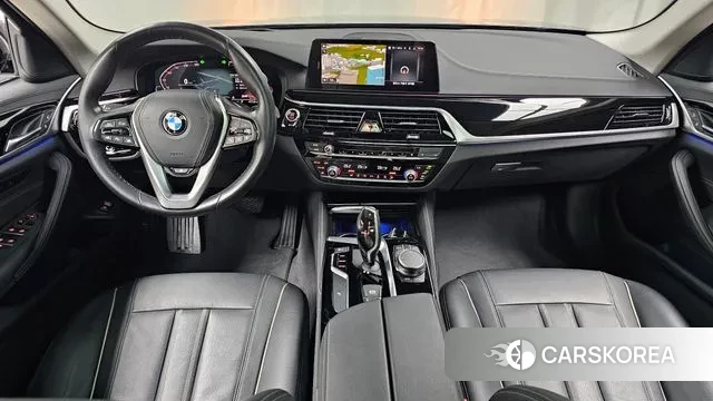 BMW 5 Series (G30) id 3573661 из Кореи 17