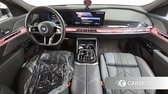 BMW 7 Series (G70) id 4571130 из Кореи 17