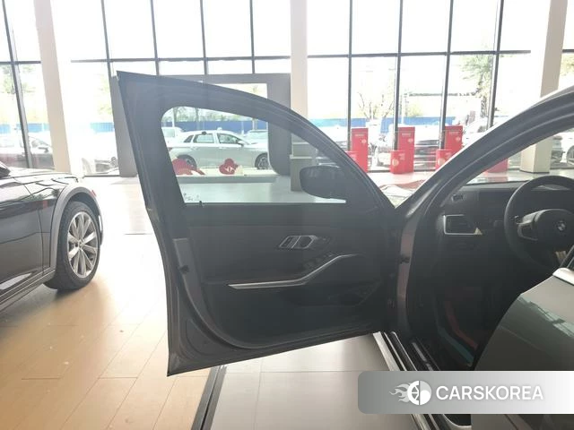 BMW 3 series id 4207079 из Китая 18