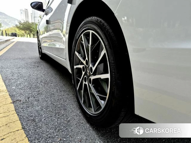 Hyundai The New Avante AD id 4180012 из Кореи 17