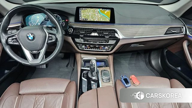 BMW 5 Series (G30) id 4520093 из Кореи 17