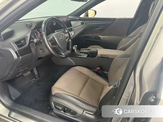 Lexus ES id 4273697 из Китая 15