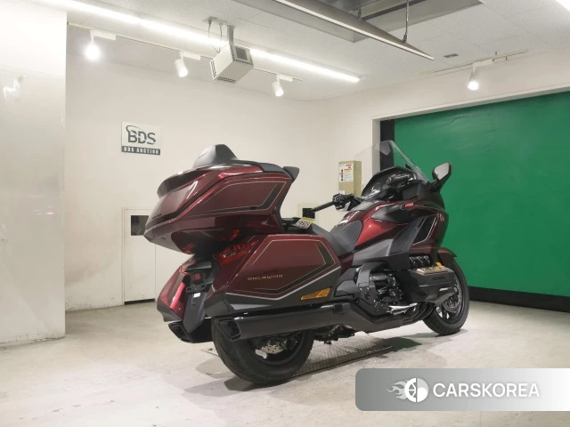 Проданный Honda GL1800 TOUR DCT 2025 из Японии, фото 5