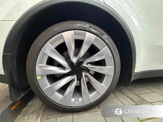 Tesla Model Y id 3619672 из Кореи 8