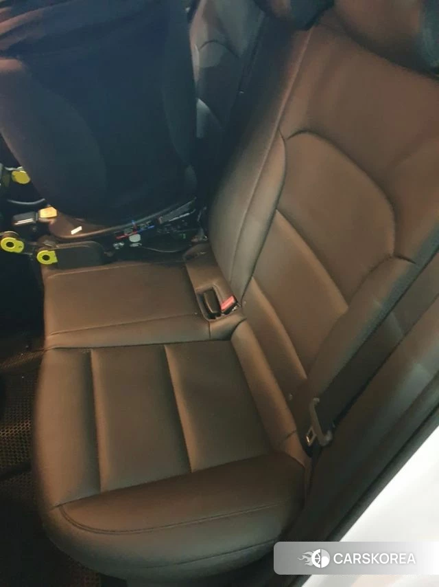 Hyundai Avante AD id 3792494 из Кореи 7