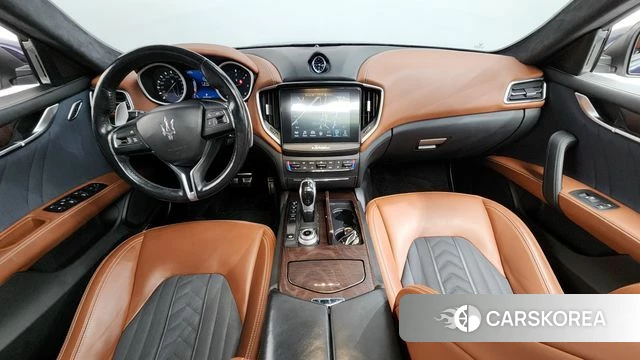 Maserati Ghibli id 3905744 из Кореи 17