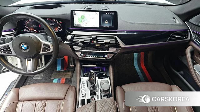 BMW 5 Series (G30) id 3807050 из Кореи 17