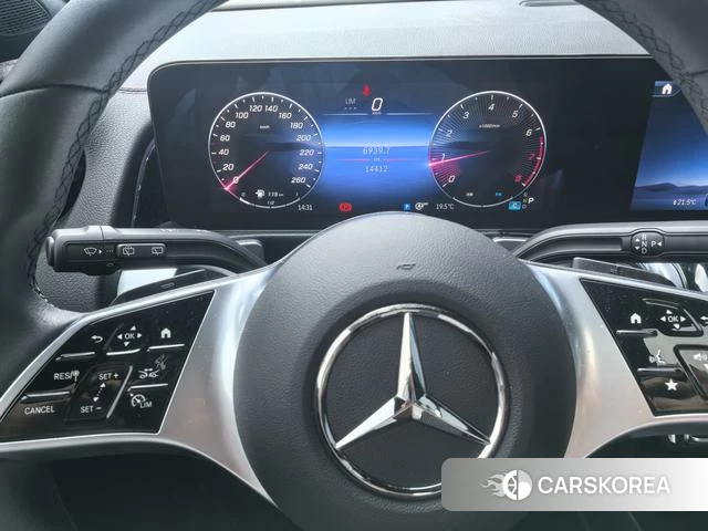 Mercedes-Benz GLB id 4353030 из Китая 14