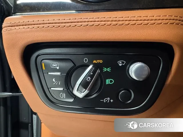 Bentley Bentayga id 3529888 из Кореи 17