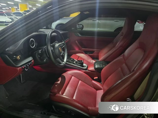 Porsche 911(992) id 4613839 из Кореи 13
