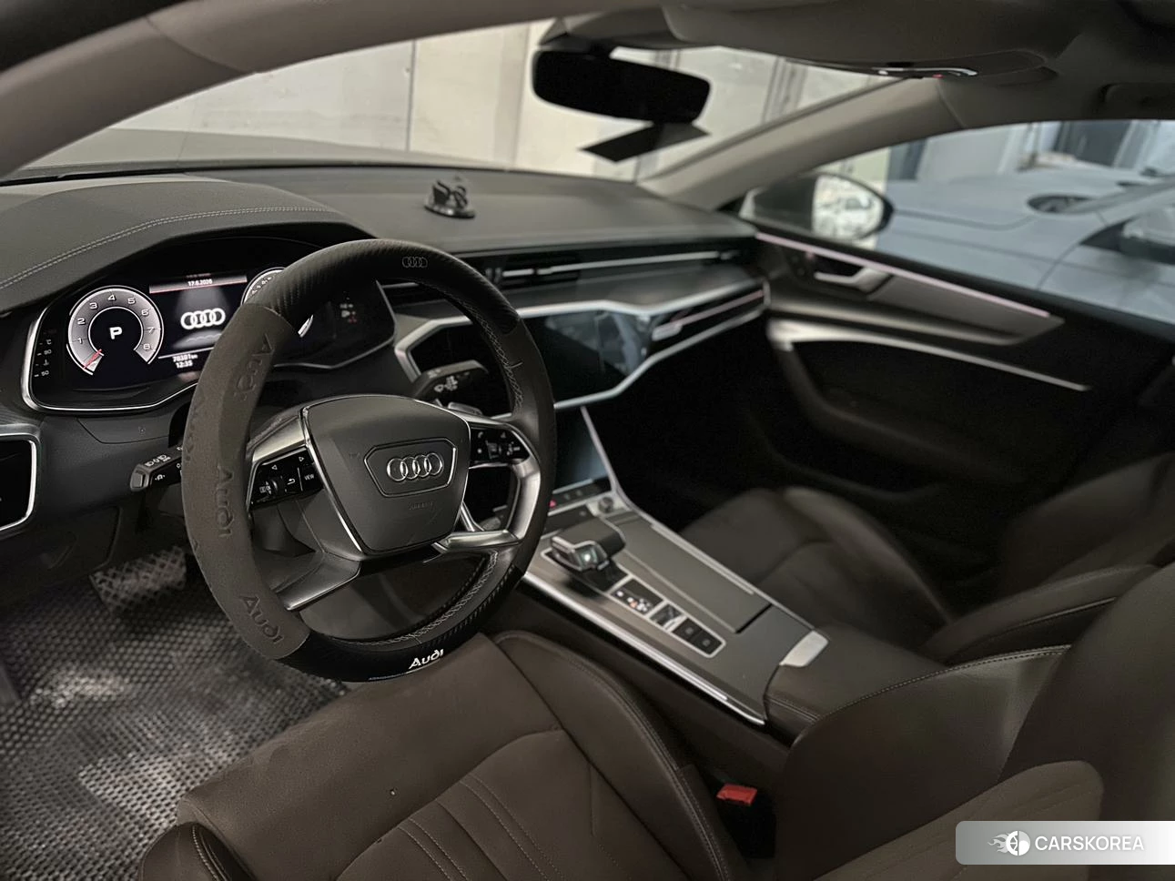 Audi A7L id 4479752 из Китая 14