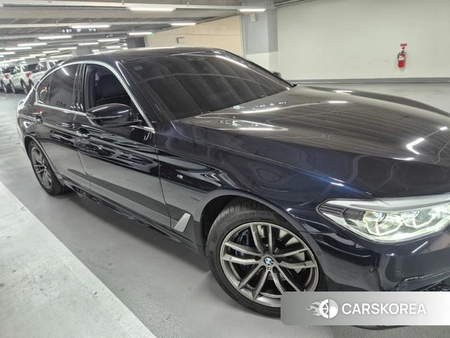 BMW 5 Series (G30) id 4363547 из Кореи 17