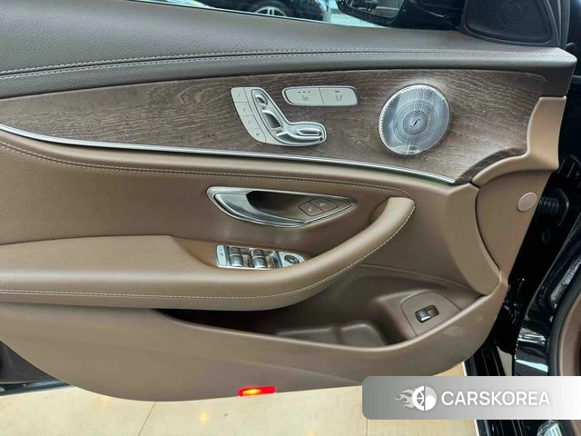 Mercedes-Benz E-class id 4271372 из Китая 17