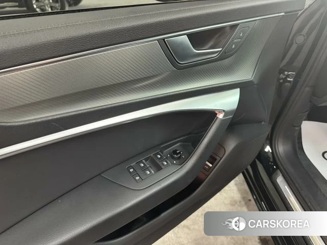 Audi A6L id 4259567 из Китая 15