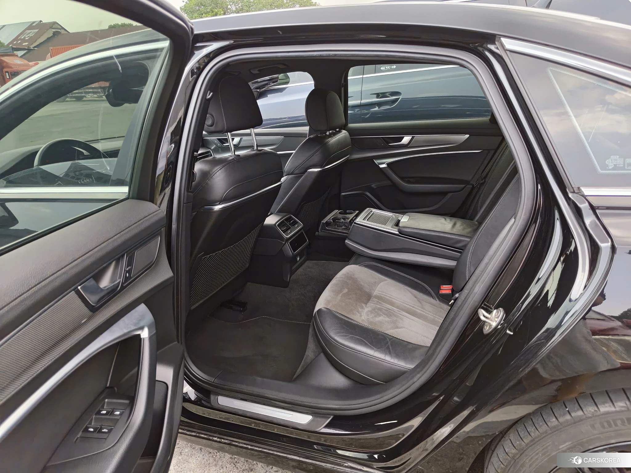 Audi A6L PHEV id 4419186 из Китая 16