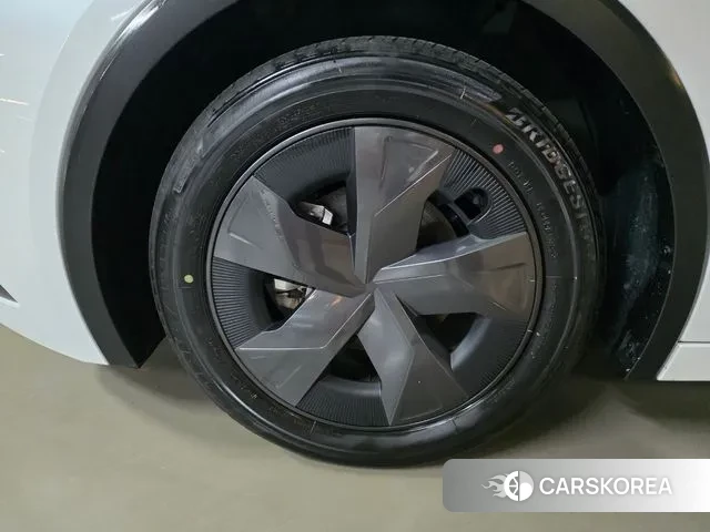 Toyota Prius 5th Generation id 3231232 из Кореи 17