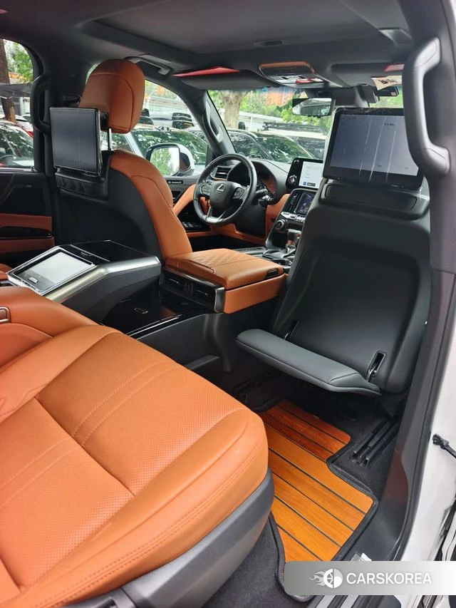 Lexus LX id 4272333 из Китая 19