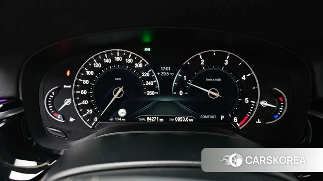 BMW 5 Series (G30) id 4543795 из Кореи 18