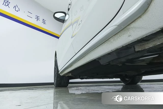 Audi A4L id 4213288 из Китая 15