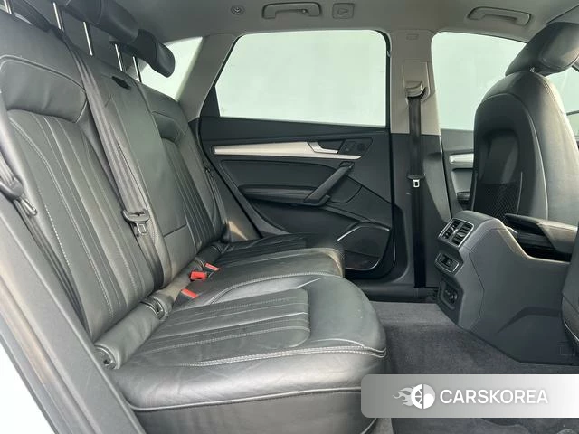 Audi Q5L id 4265143 из Китая 8