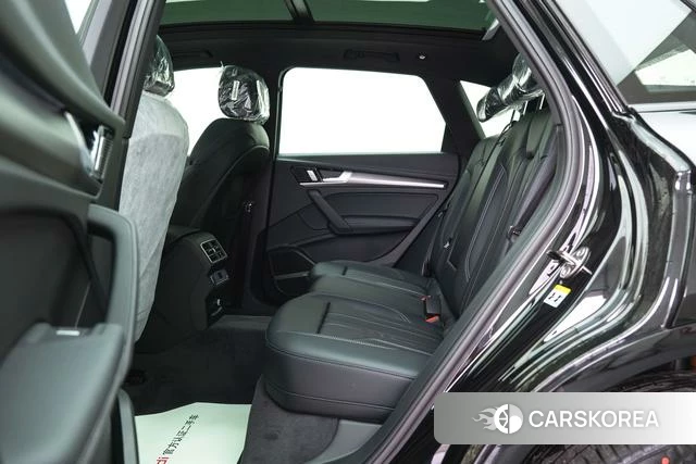 Audi Q5L id 3957786 из Китая 24