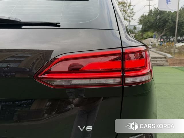 Volkswagen Touareg id 4213503 из Китая 24