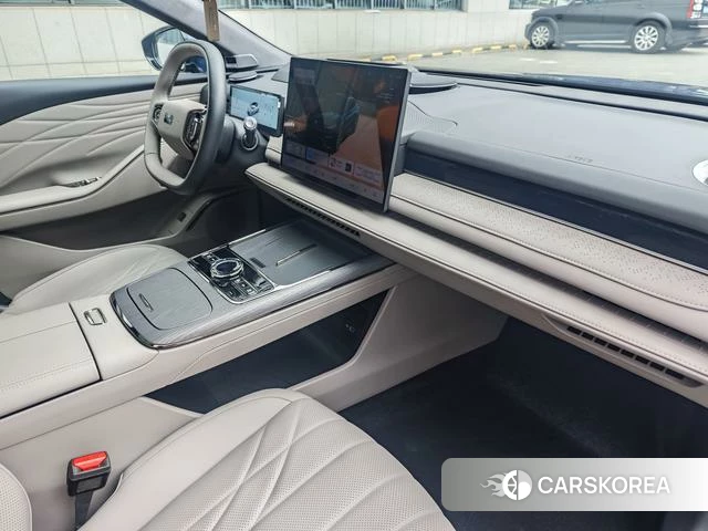 Geely Galaxy Galaxy Sparkle 8 PHEV id 4198871 из Китая 31